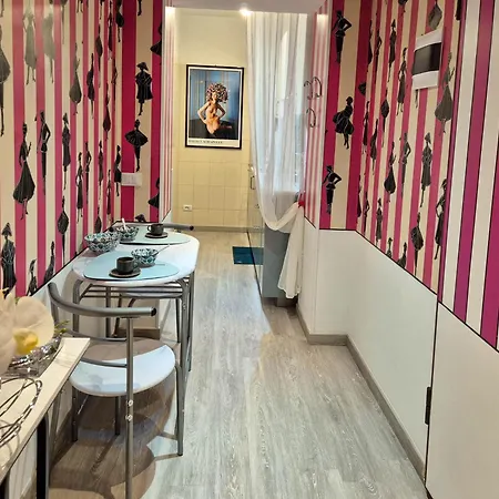 La Petite Maison Apartment Desenzano del Garda